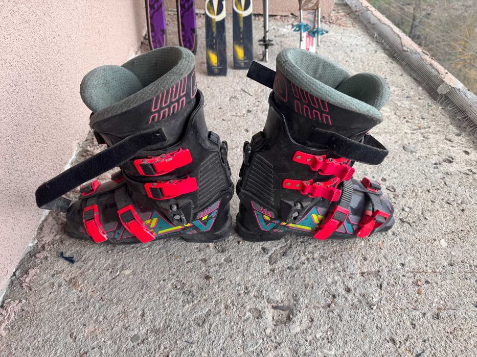 Продавам ски обувки 43-44