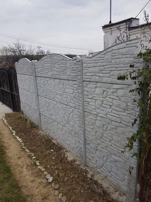 Gard beton foarte bine lucrat