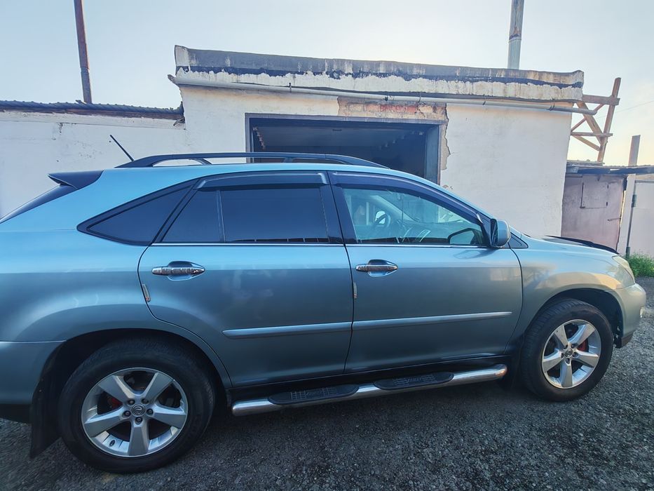 Продам лексус 330