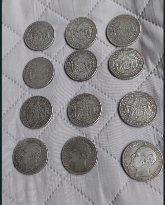 Реплики на монети