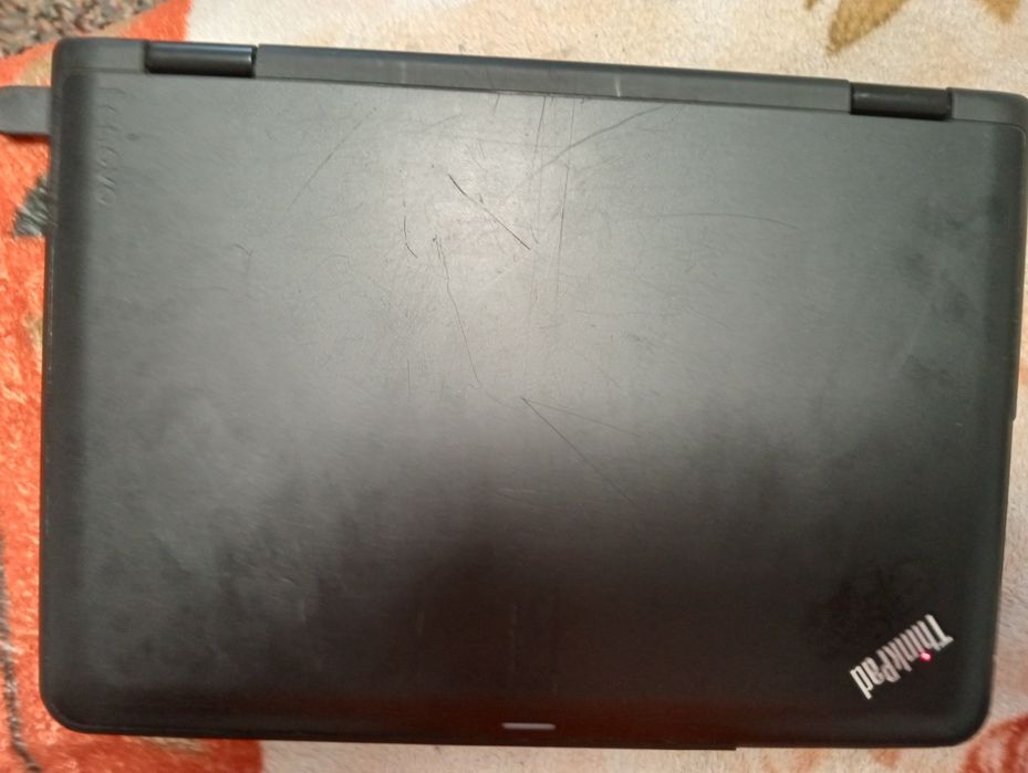 Lenovo Yoga 11e 2-în-1 touchscreen – Windows 10 Pro
