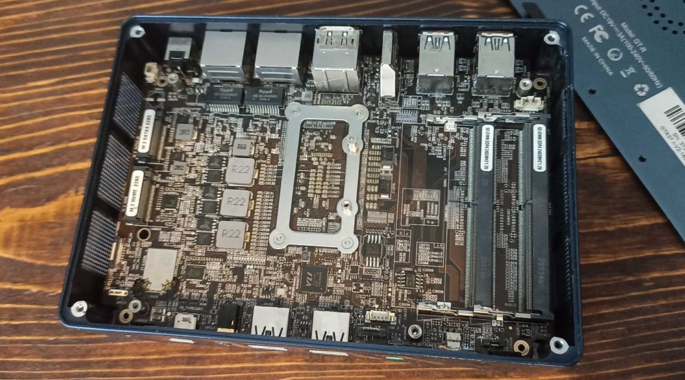 Beelink GT-R 7 Mini PC /GR7, GTR37/ AMD Ryzen 7 3750H 2.3-4GHz 4C/8T