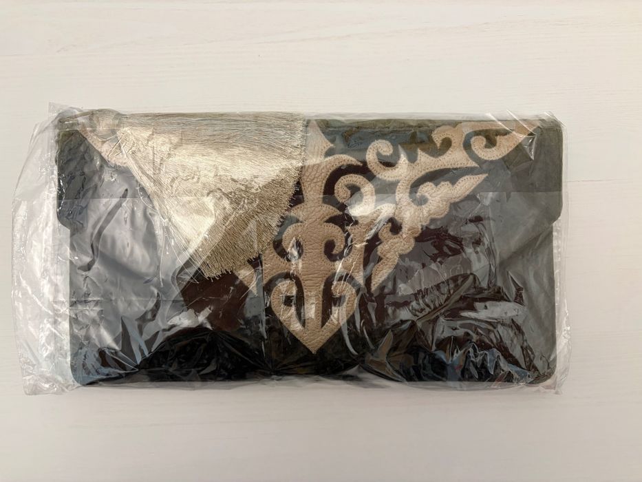 Новый велюровый клатч