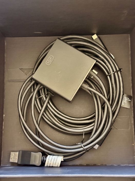 VR очила Varjo Aero