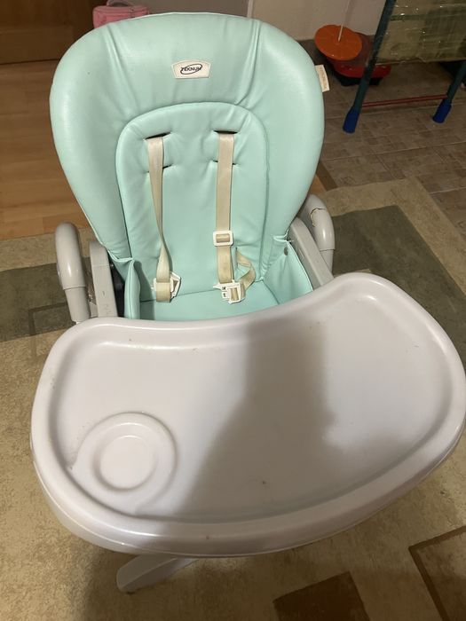 Десткий стулик для кормления