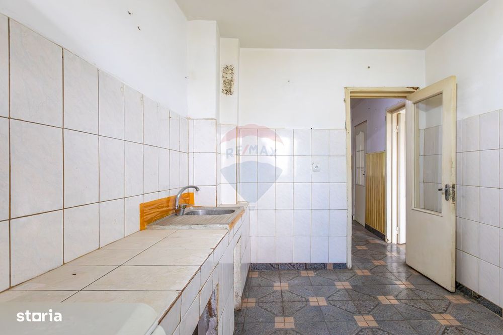 Apartament 3 camere decomandate – Strada Orizontului , zona Letea