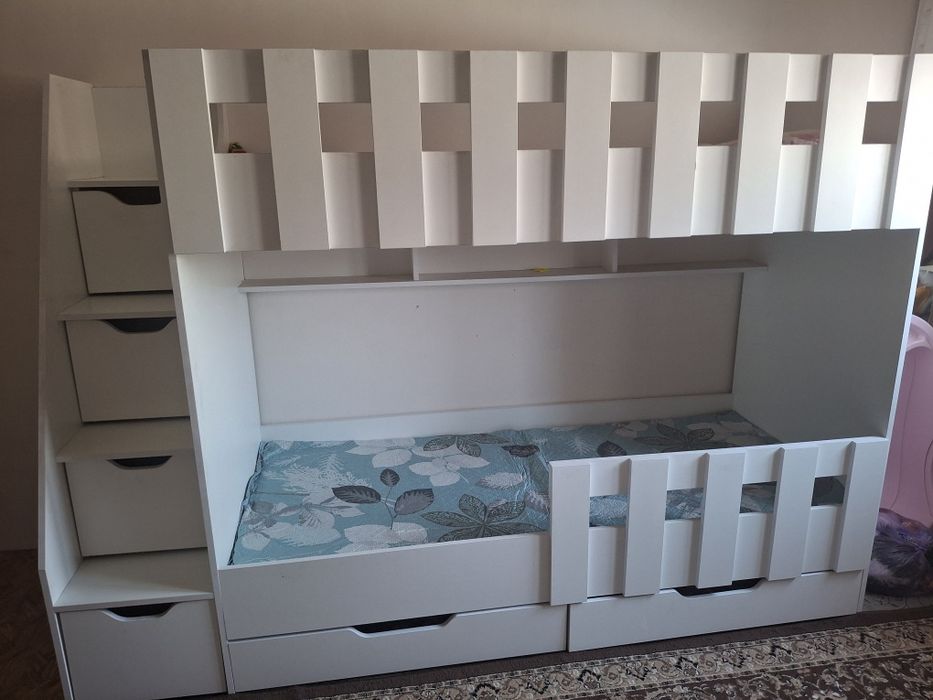 Ярусь кровать сатылады