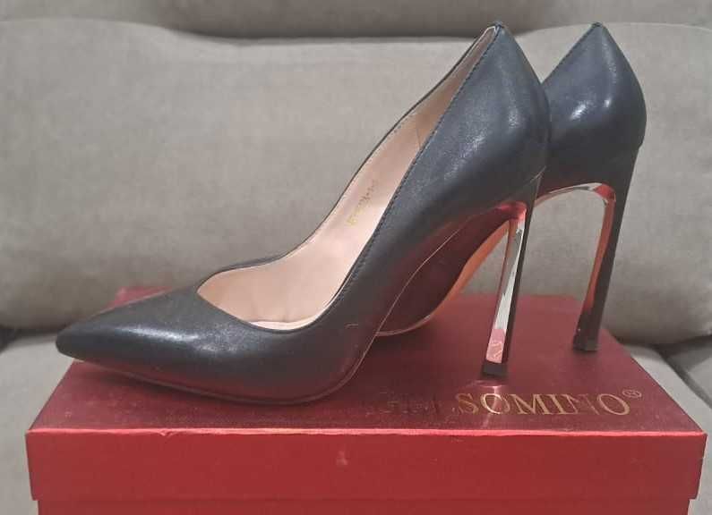 Продам туфли новые (кожа)