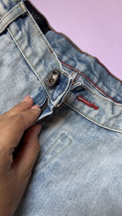 Джинсы ARMANI мужские б/у в отличном состоянии 24 размера