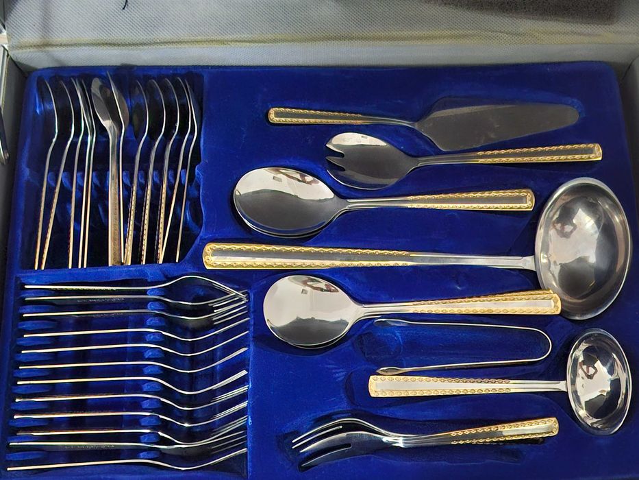 Set Tacamuri placate cu Aur  72 piese SONESTA