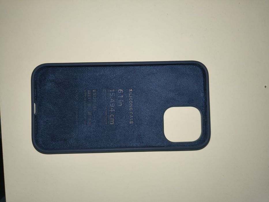 Husa Elago iPhone 12 Pro sau simplu nouă