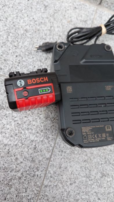 Bosch Батерия и Зарядно