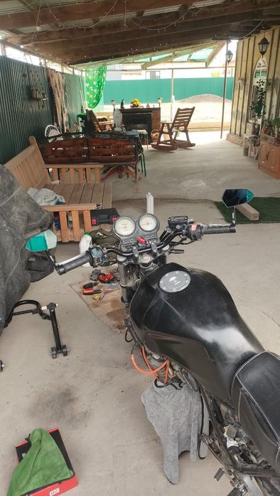 Продаётся HONDA CB400