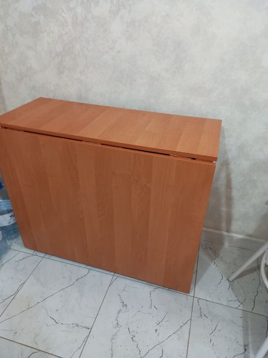 Отдам даром стол
