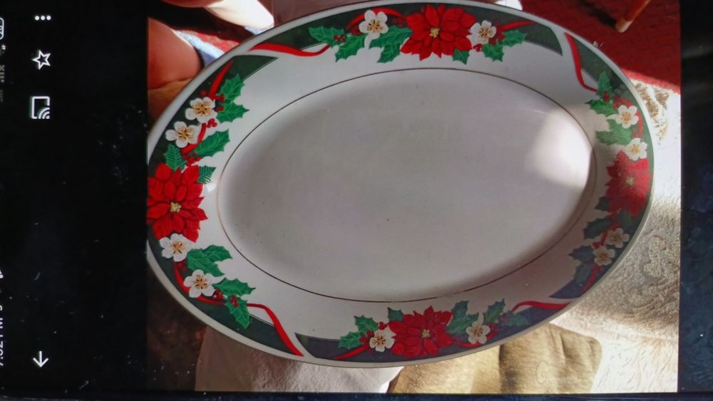 Продам тарелки разные