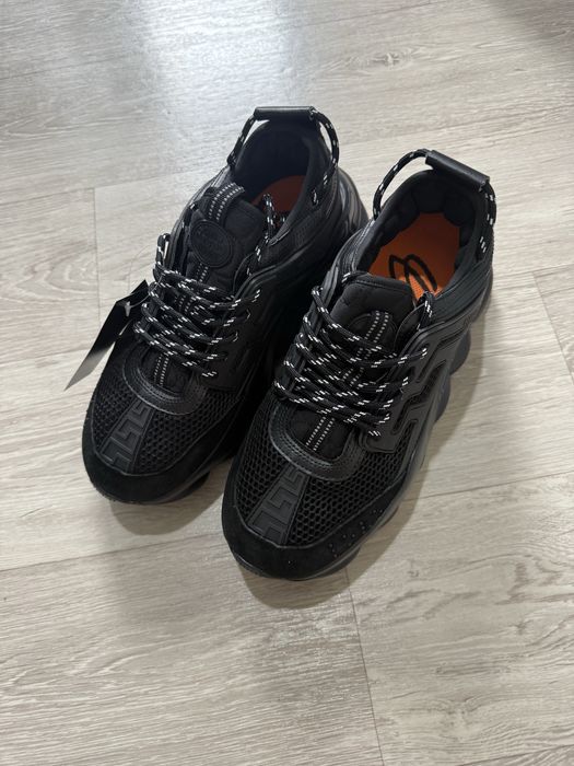 versace chain reaction