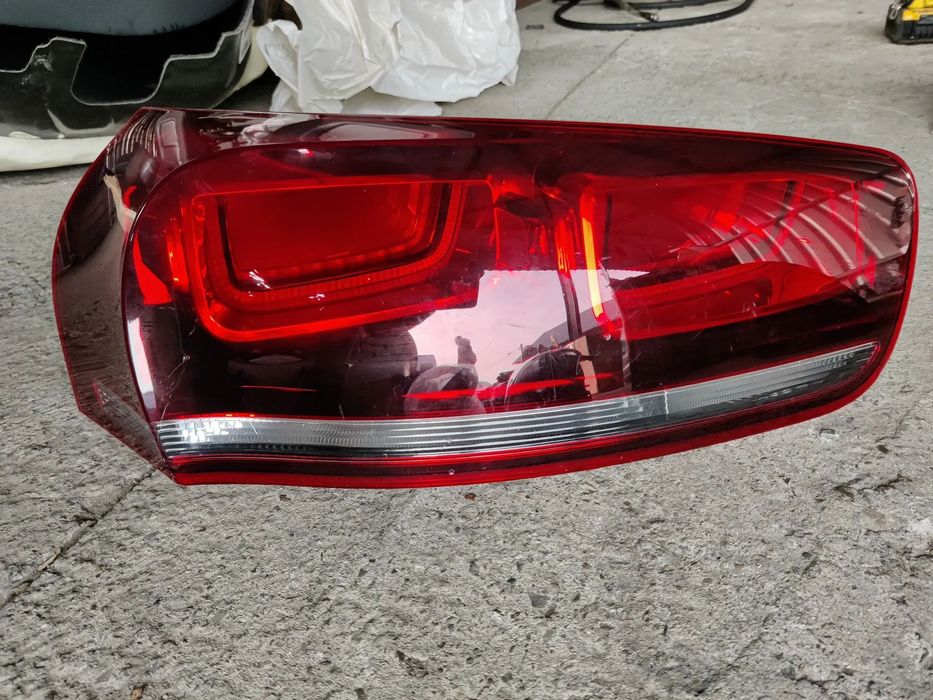 Stop Lampa stanga spate Citroen C4 Picasso 2013-2018 Cod: 185745 / 9677502680