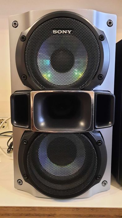 аудио система SONY с дист-топ състояние