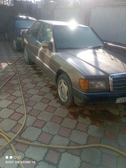 Мерседес на ходу кости целые