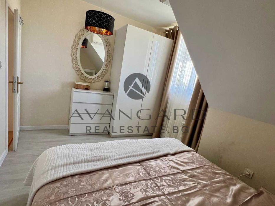 Продава се Тристаен апартамент в Пловдив, Център - 120 кв.м за 2763 €/кв.м - Снимка #9