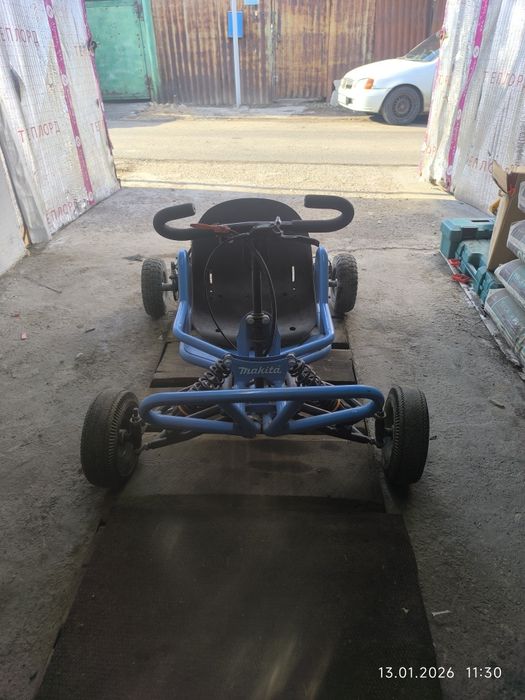 Продам бензиновый картинг 85куб