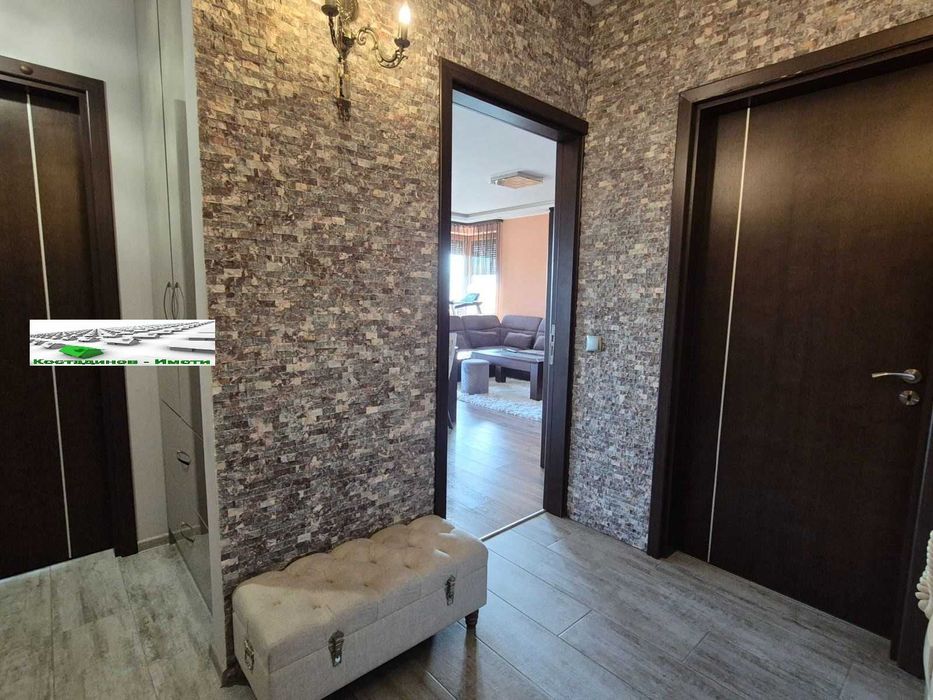 Продава се Тристаен апартамент в Пловдив, Кършияка - 102 кв.м за 1075 €/кв.м - Снимка #5
