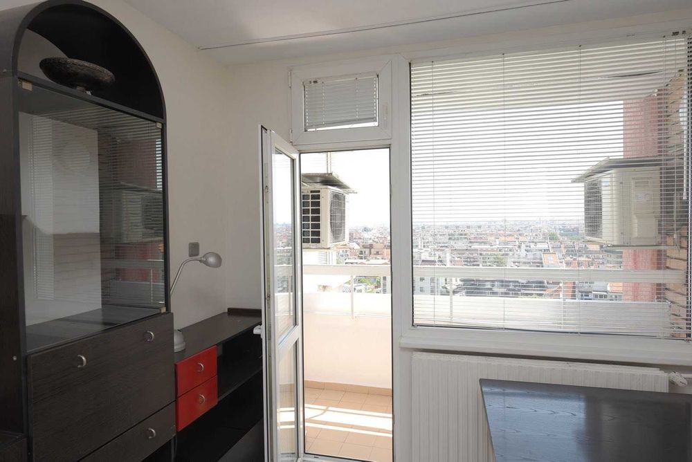 Дава се под наем Двустаен апартамент в София, Зона Б-18 - 70 кв.м за 650 € - Снимка #2