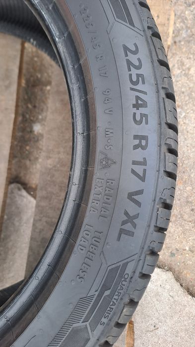 1бр. Почти Нова 225/45/17 Barum Quartaris 5