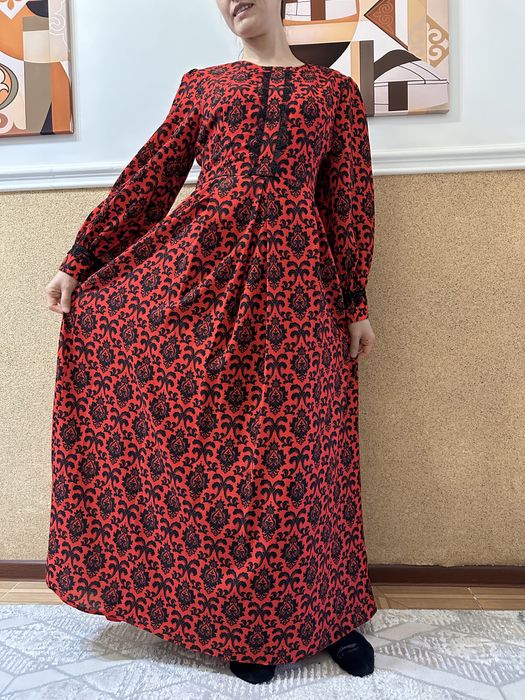 Продается вечерние платья