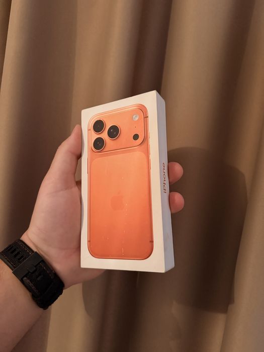 Iphone 17 Pro  Orange Sigilat