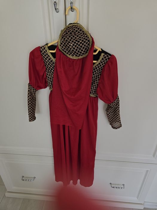 Детски костюми за поводи