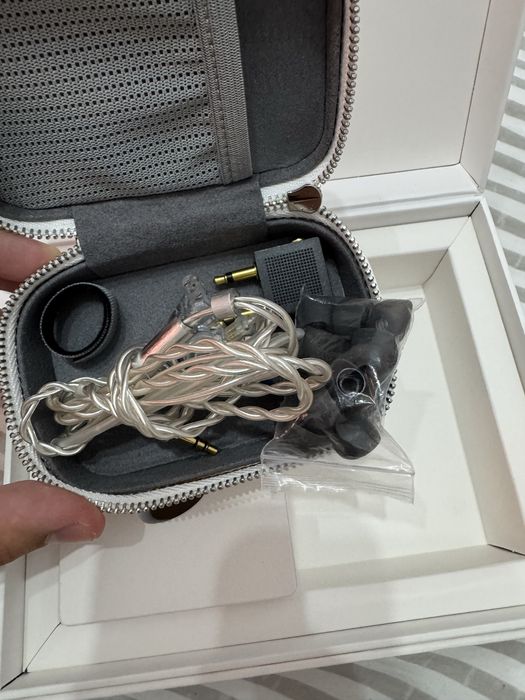 Продам IEM-наушники Moondrop Blessing 3