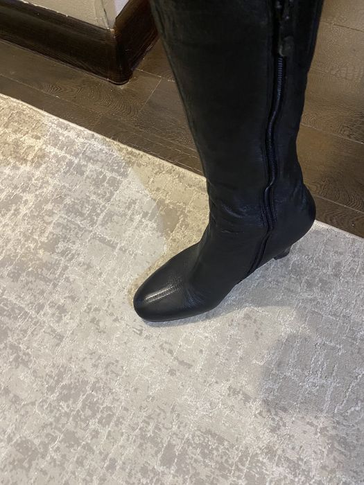 Стильные женские сапоги