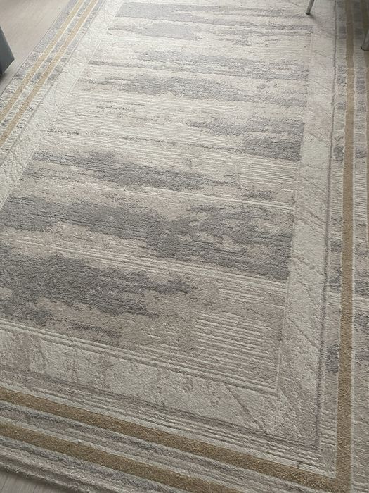 Продам ковер в хорошем состояни