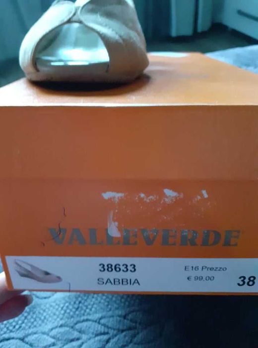 Дамски обувки от естествена кожа на италианската марка VALLEVERDE