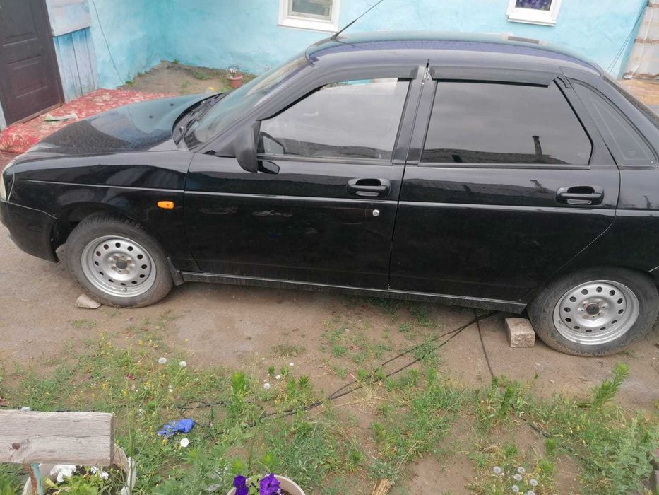 Продам машину приору