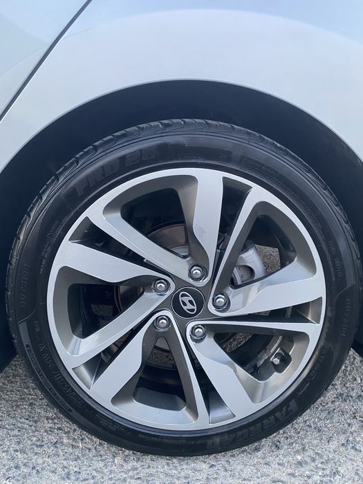 Продам Hyundai Elantra
