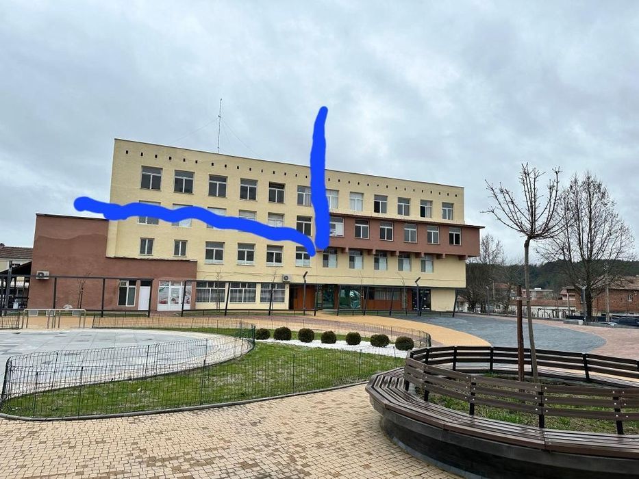 Продава се Многостаен апартамент в Крумовград - 180 кв.м за 241 €/кв.м - Снимка #1