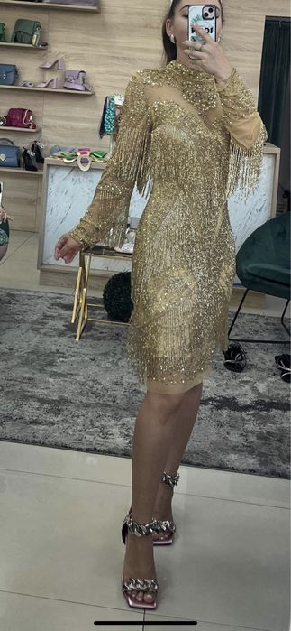 Rochie de lux cusută manual