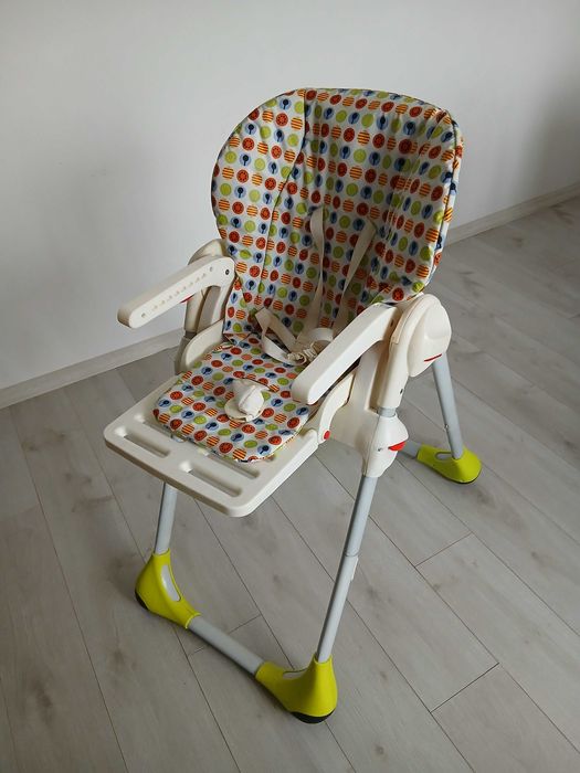 Стол за хранене за бебе