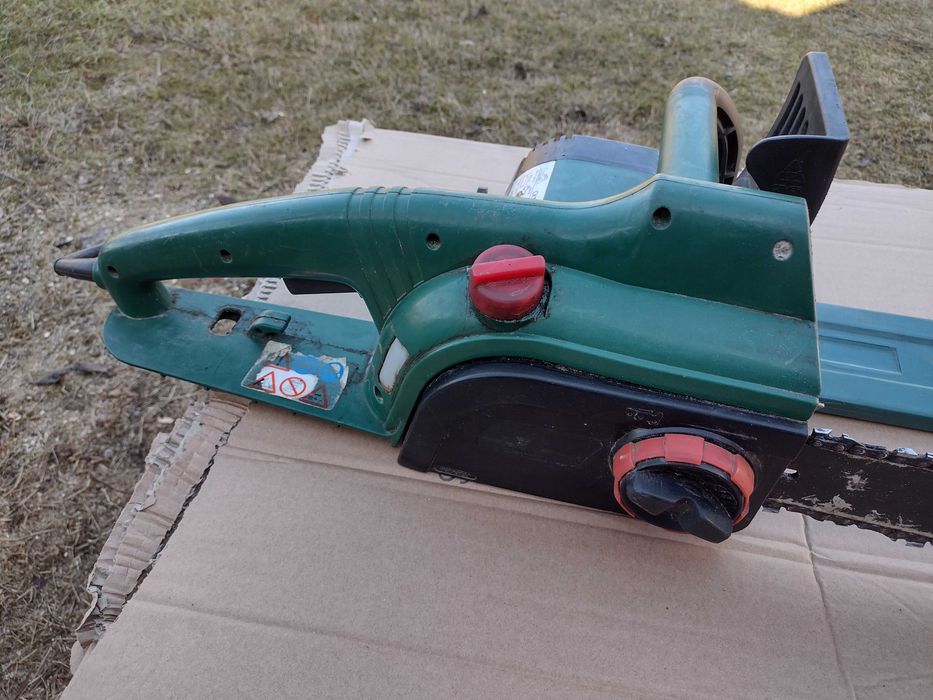 Fierastrau electric , drujba electrica