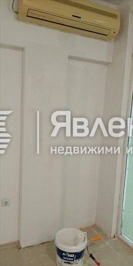 Продава се Офис в Бургас, Меден рудник - зона А - 76 кв.м за 950 €/кв.м - Снимка #3