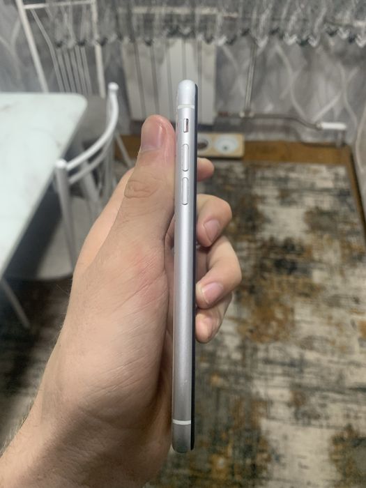 Продам iphone XR 64гб