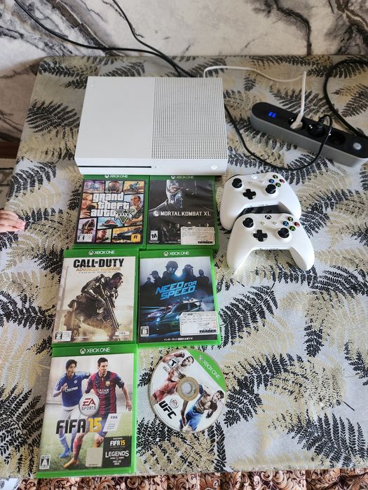 Xbox one S 1tb ideal