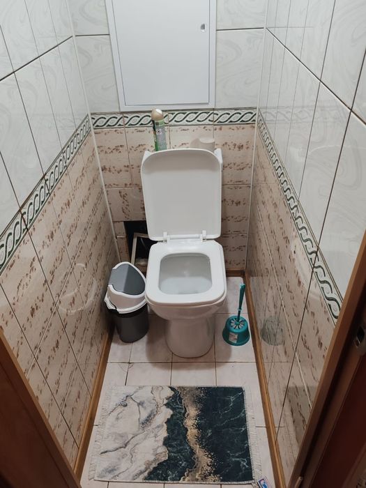 Тез Арада 2 болмелы Уй сатылады.