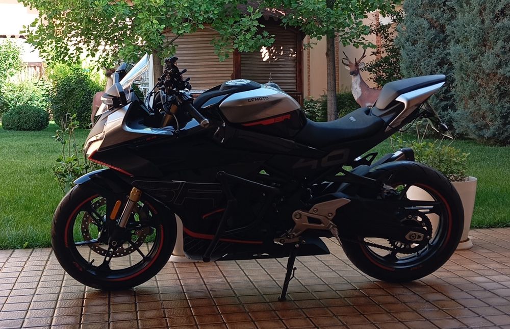 CF moto 450 sr .