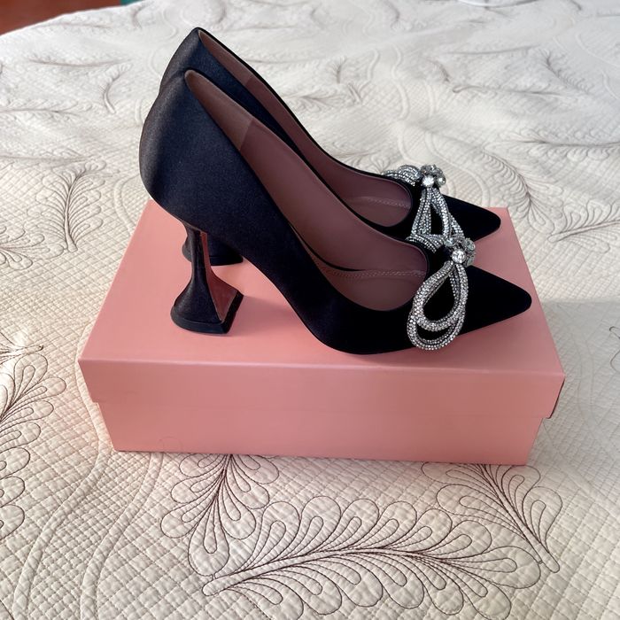 Продается батильоны и туфли