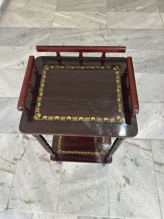 Етажерка / помощна масичка в класически стил – масив, 2 нива