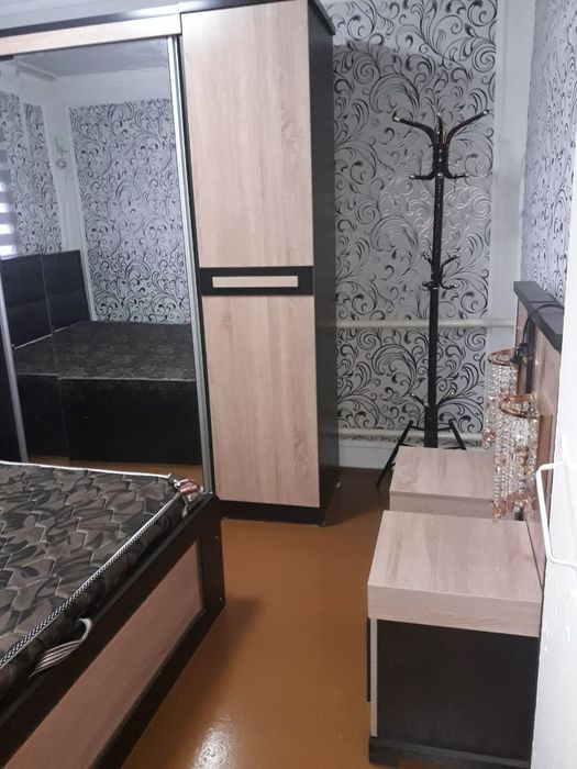 Продаётся 2-х комнатная квартира с мебелью, техникой и гаражом!