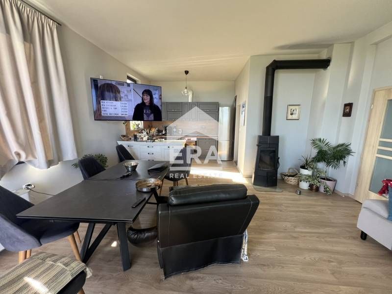 Продава се Къща в Варна, м-т Траката - 328 кв.м за 1951 €/кв.м - Снимка #1